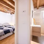 Flat Unipol Arena 아파트 *