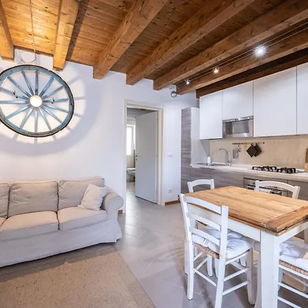 Flat Unipol Arena Διαμέρισμα